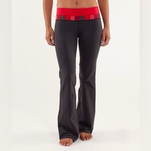 Lululemon Groove Reversible Flare Pants - Black/Red